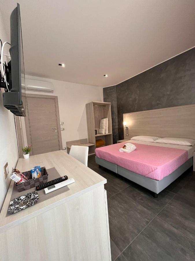 B&B Margherita Messina Buitenkant foto
